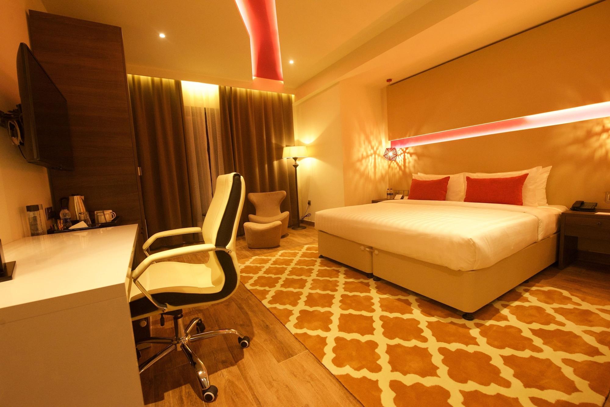 Hotel Carnelian - Airport
