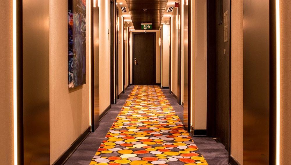 Hotel Carnelian - Airport 4*