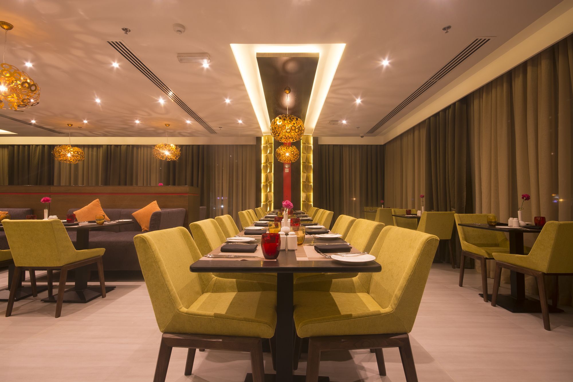 Carnelian - Airport 4* Masqat